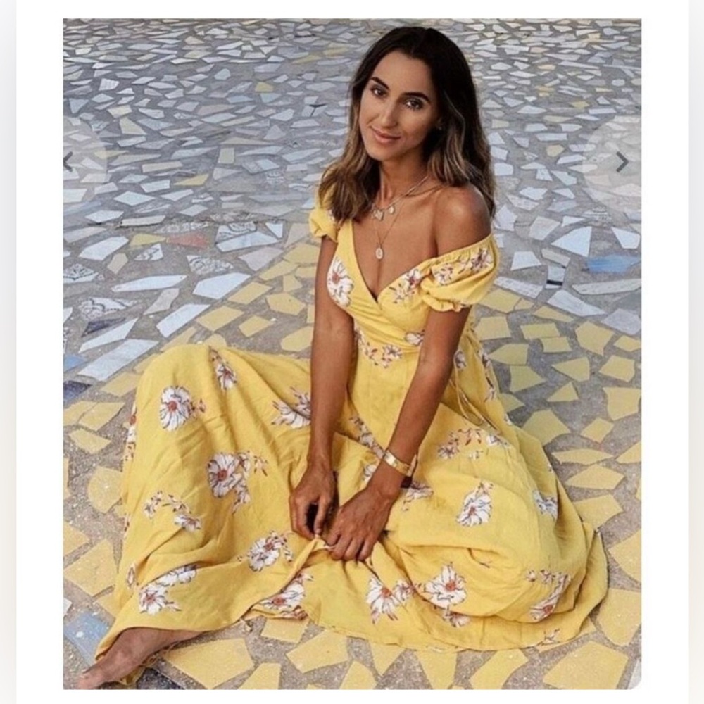 🌼 EUC Flynn Skye Annabelle Wrap Maxi Dress Yellow Floral Size Small